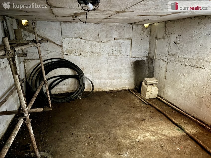 Prodej  zahrady 583 m^2 V Cihelnách, Veltrusy 