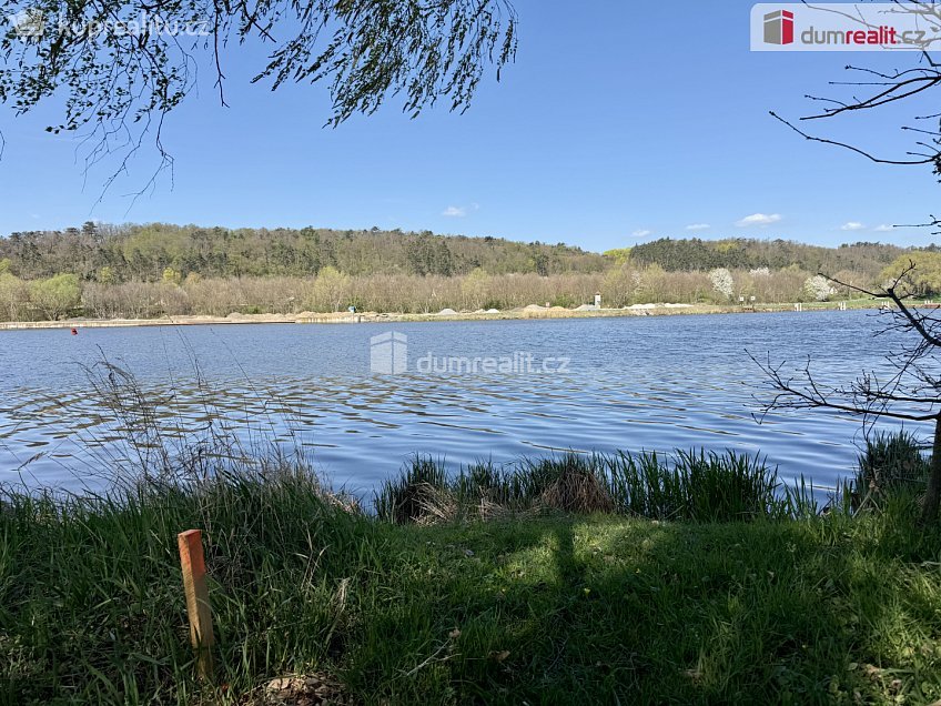 Prodej  zahrady 583 m^2 V Cihelnách, Veltrusy 