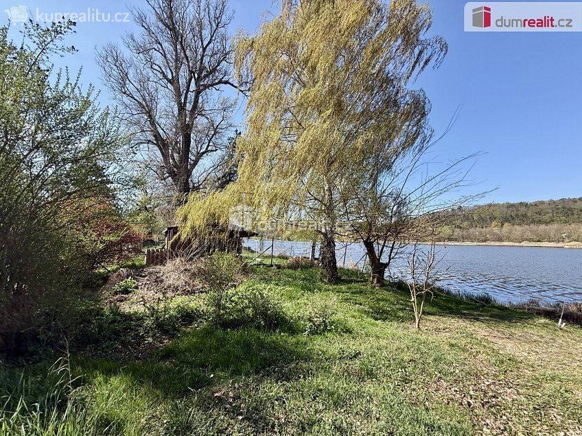 Prodej  zahrady 583 m^2 V Cihelnách, Veltrusy 