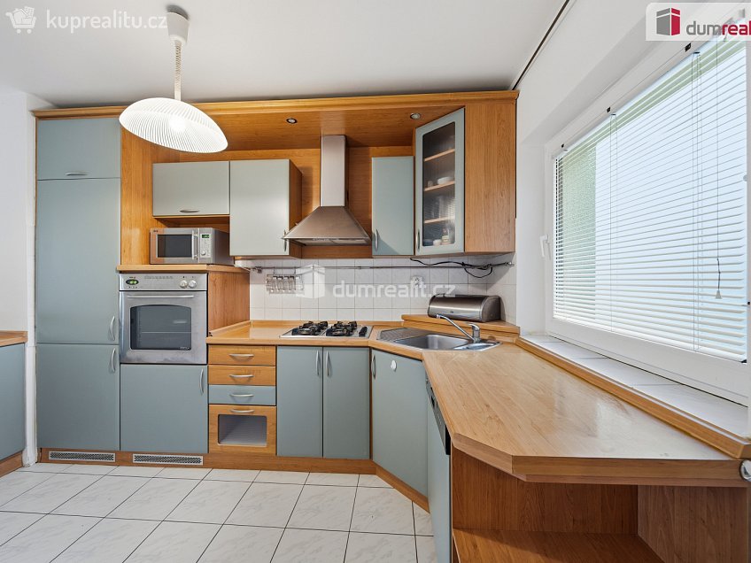 Prodej  rodinného domu 280 m^2 Čs. armády, Břeclav 