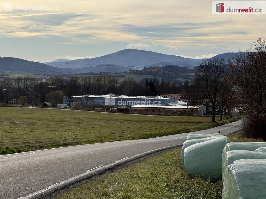 Prodej  stavebního pozemku 4522 m^2 Pražská, Vlachovo Březí 