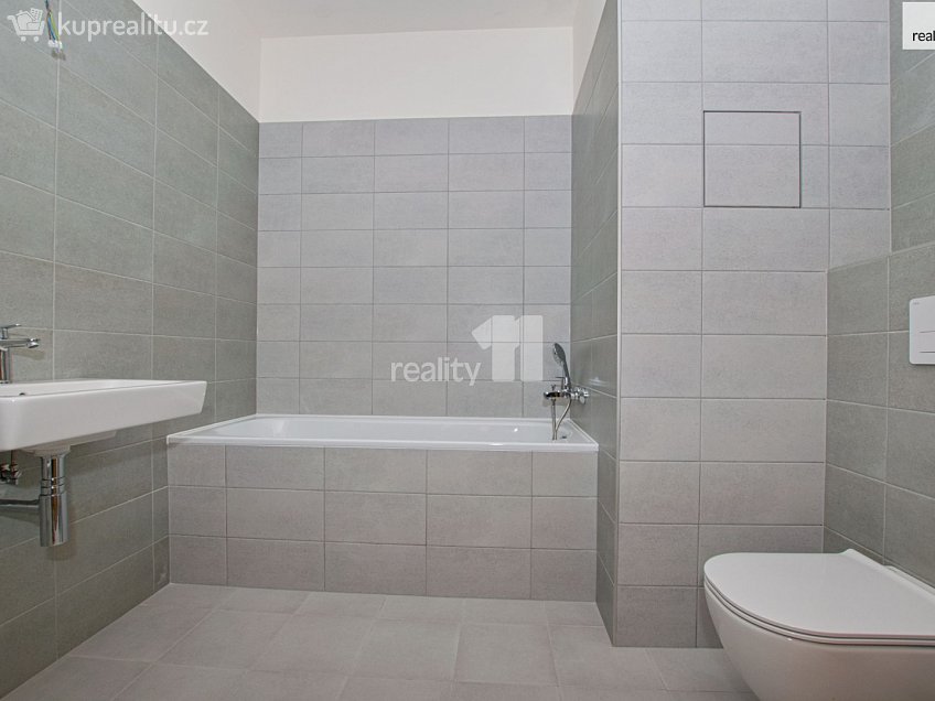 Prodej bytu 2+kk 69 m^2 Tovární, Liberec 