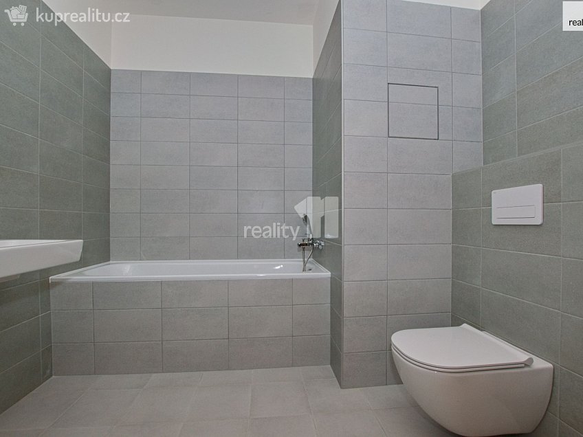 Prodej bytu 2+kk 69 m^2 Tovární, Liberec 