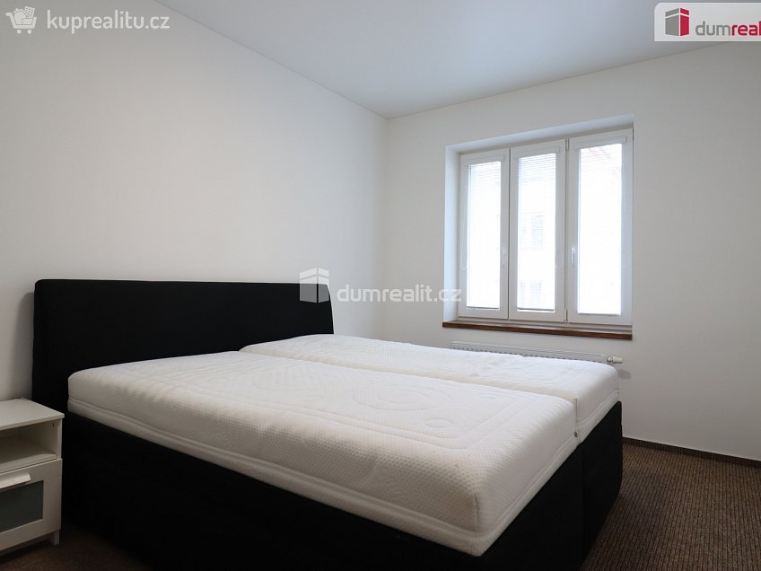 Pronájem bytu 2+1 50 m^2 Májová, Dalovice 