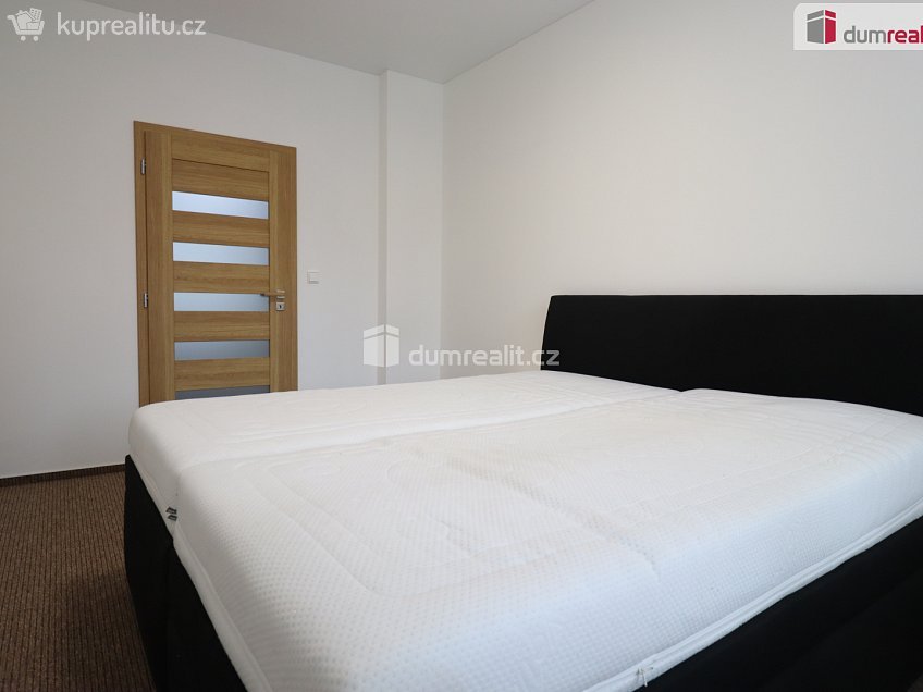 Pronájem bytu 2+1 50 m^2 Májová, Dalovice 