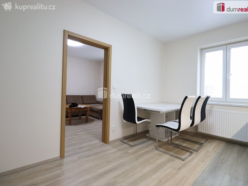 Pronájem bytu 2+1 50 m^2 Májová, Dalovice 