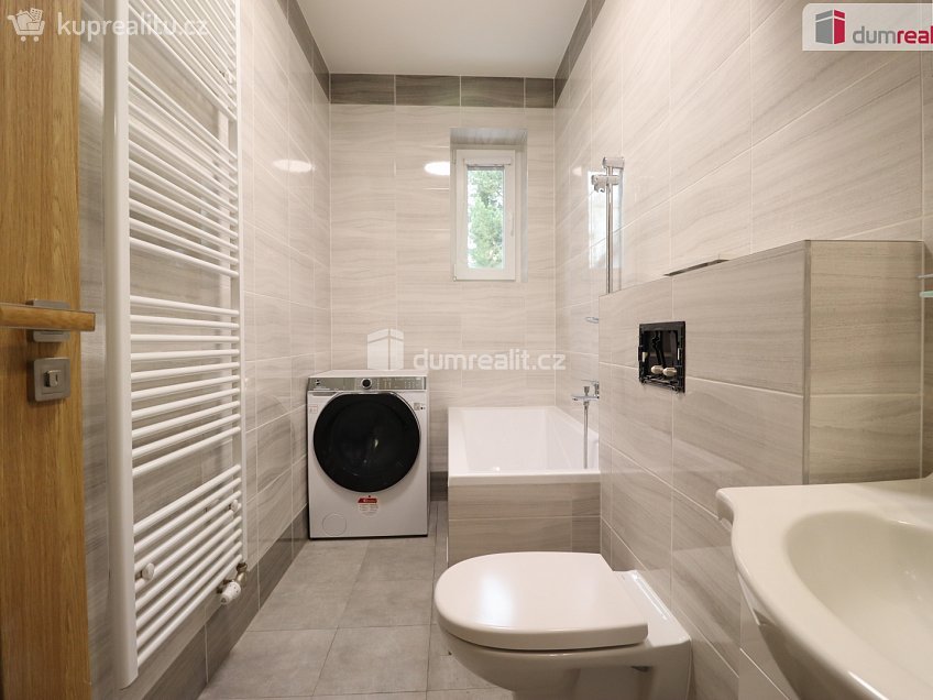 Pronájem bytu 2+1 50 m^2 Májová, Dalovice 