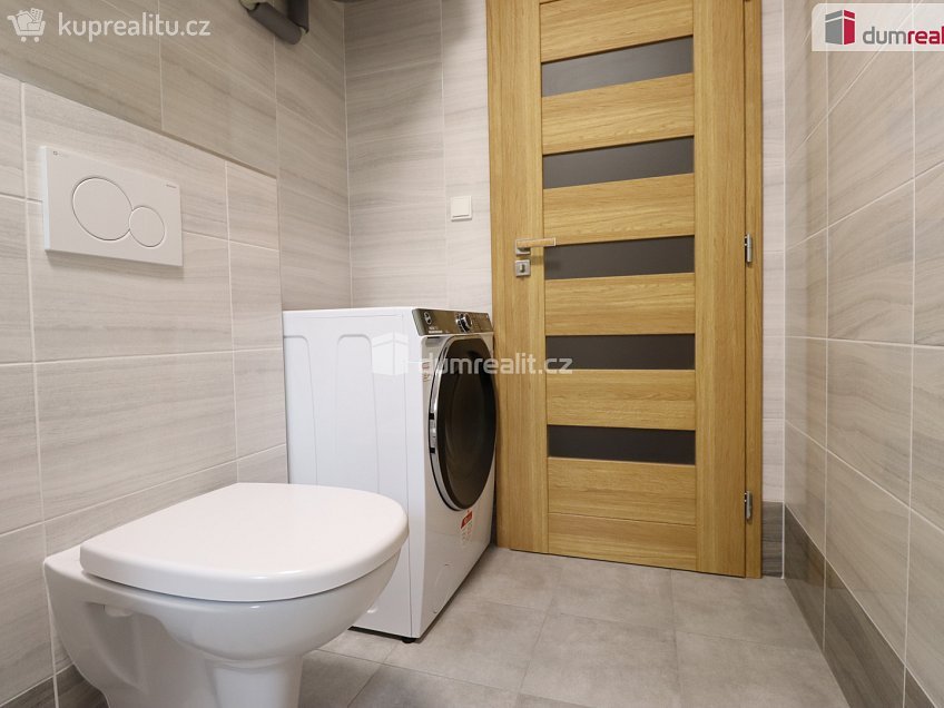 Pronájem bytu 2+kk 51 m^2 Májová, Dalovice 