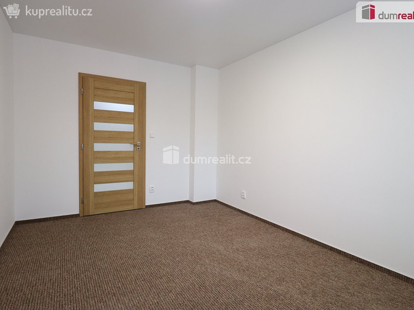 Pronájem bytu 2+kk 51 m^2 Májová, Dalovice 