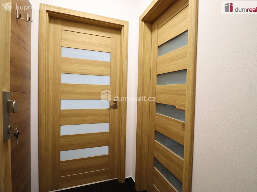 Pronájem bytu 2+kk 51 m^2 Májová, Dalovice 