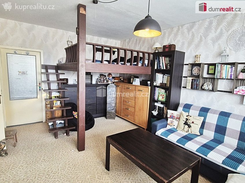 Prodej bytu 4+1 83 m^2 Vackova, Liberec 