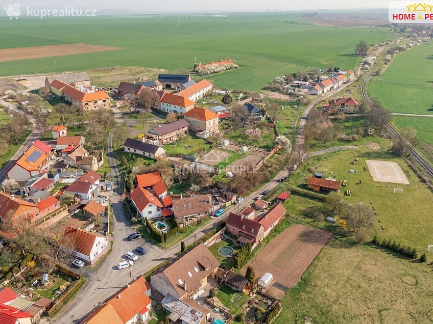 Prodej  rodinného domu 133 m^2 Zlonice, Zlonice 