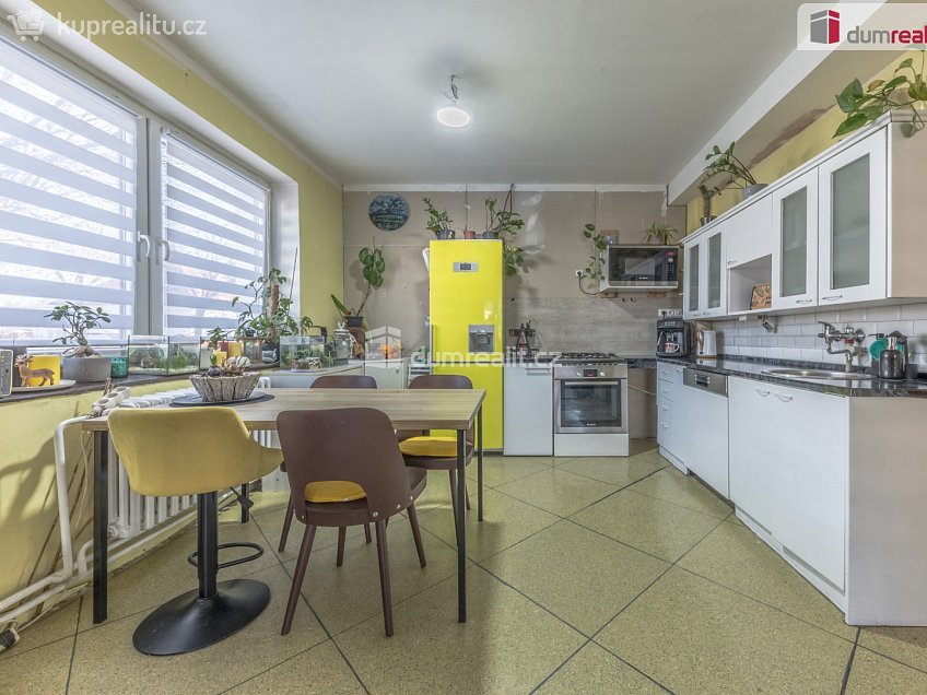 Prodej  rodinného domu 209 m^2 Spojenců, Praha 20 