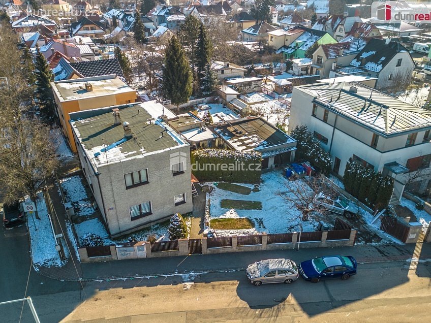 Prodej  rodinného domu 209 m^2 Spojenců, Praha 20 