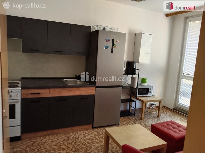 Pronájem bytu - pokoj 17 m^2 Dygrýnova, Praha 14 