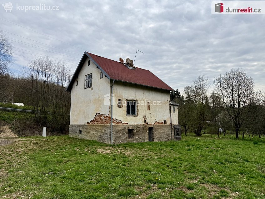 Prodej  rodinného domu 150 m^2 Dasnice, Dasnice 