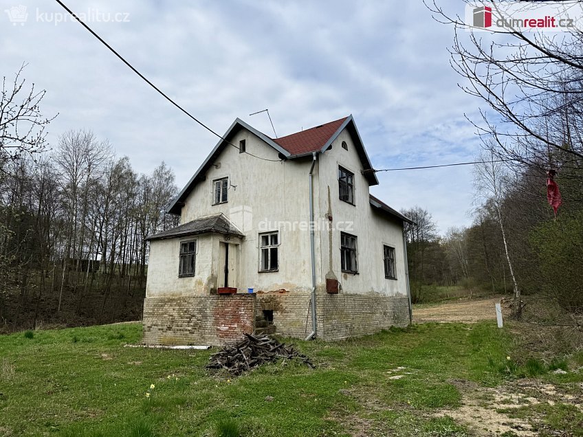 Prodej  rodinného domu 150 m^2 Dasnice, Dasnice 