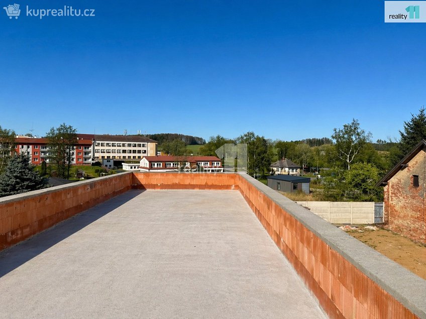 Prodej  rodinného domu 383 m^2 Štoky, Štoky 