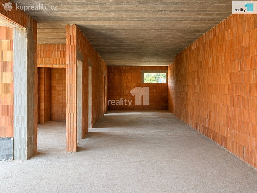 Prodej  rodinného domu 383 m^2 Štoky, Štoky 