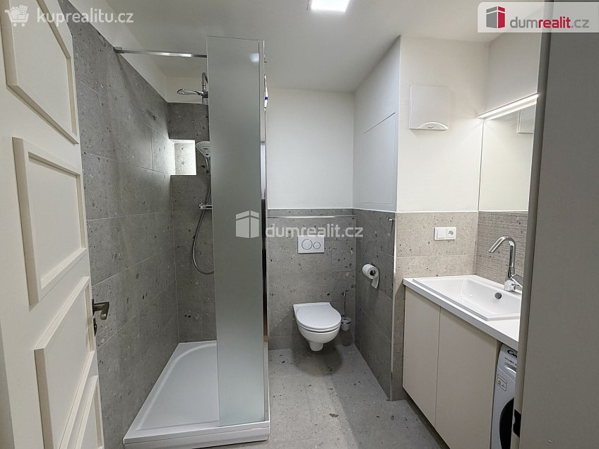 Prodej bytu 2+kk 45 m^2 Kostřínská, Praha 8 