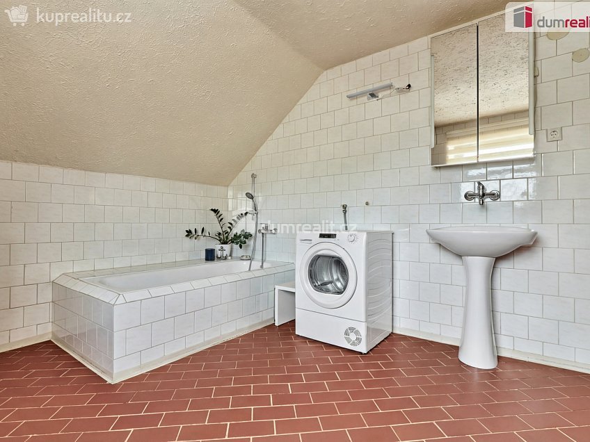 Prodej  rodinného domu 200 m^2 Konečná, Františkovy Lázně 