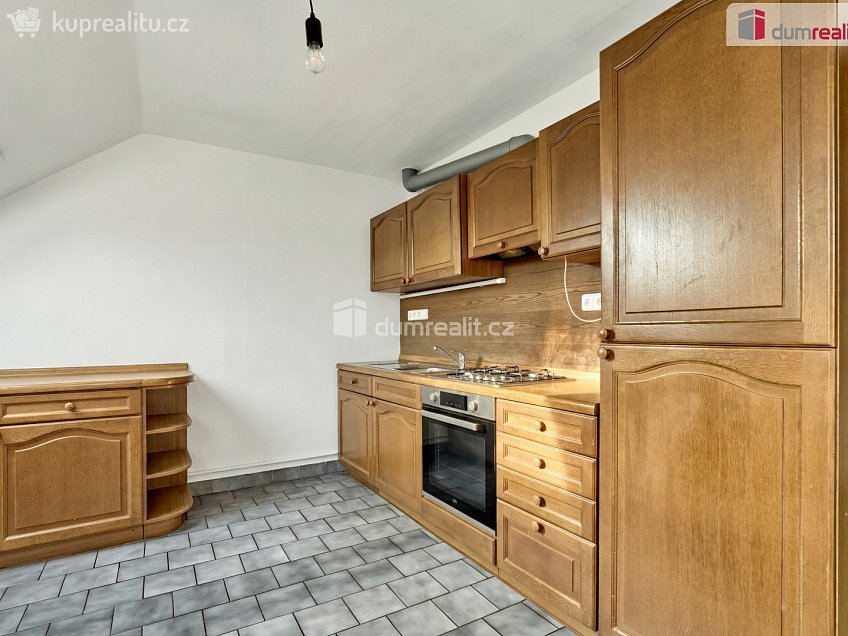 Prodej  rodinného domu 200 m^2 Konečná, Františkovy Lázně 