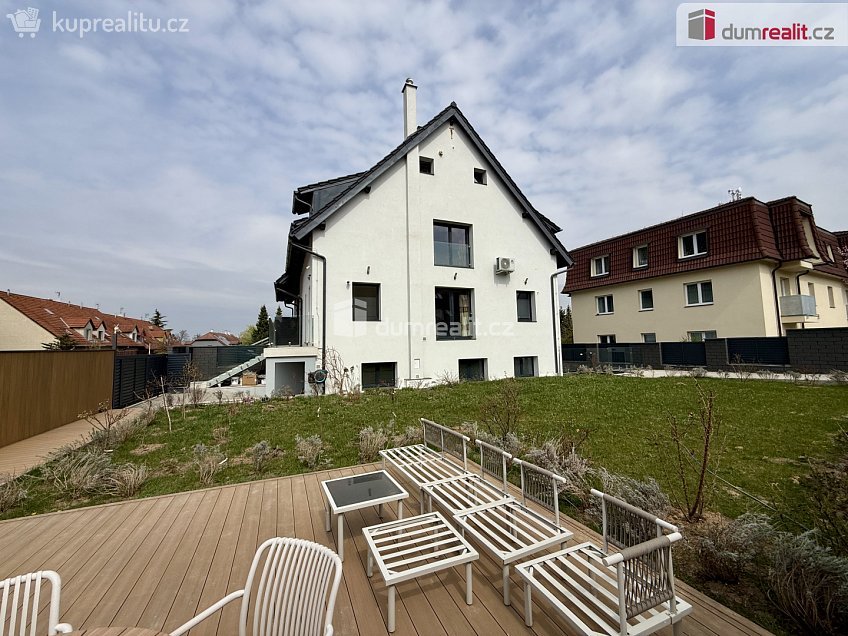 Pronájem bytu 3+kk 98 m^2 Dvořákova, Velké Přílepy 