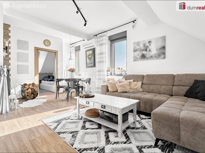 Prodej bytu 4+1 92 m^2 Příčná, Karlovy Vary 