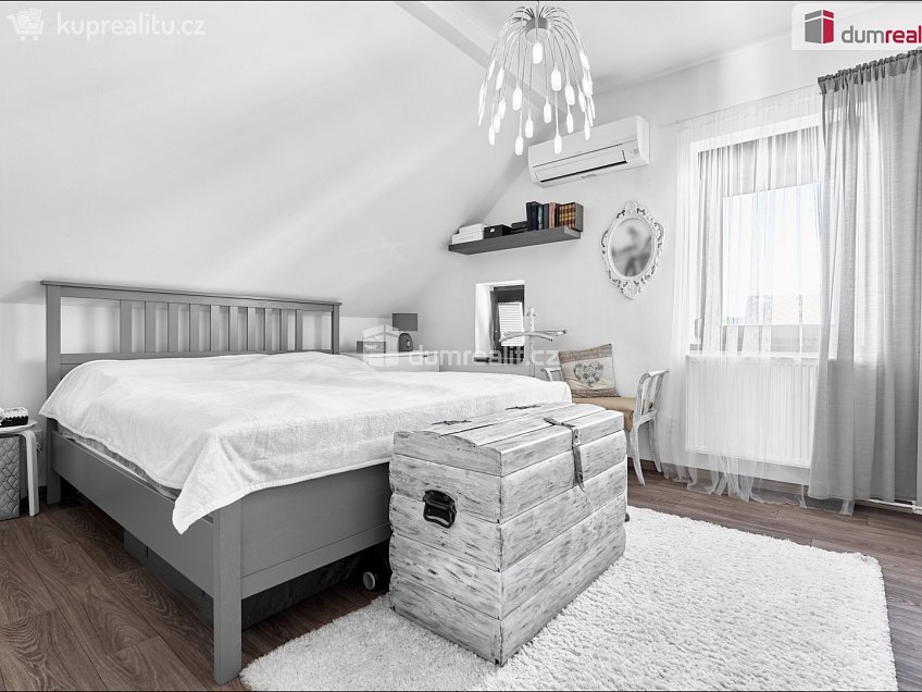 Prodej bytu 4+1 92 m^2 Příčná, Karlovy Vary 