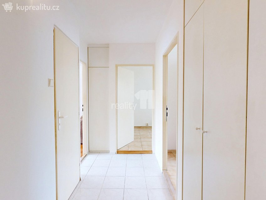 Prodej bytu 3+kk 57 m^2 K Olympiku, Praha 8 