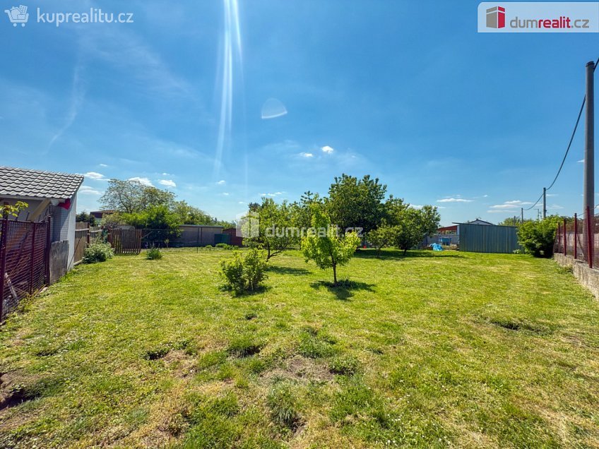 Prodej  stavebního pozemku 1059 m^2 Přestanov, Přestanov 