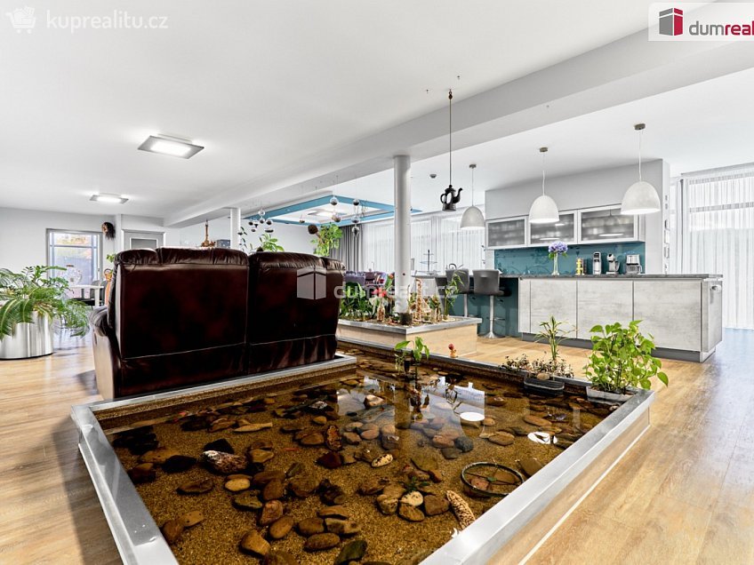 Prodej  vily 296 m^2 Vítězství, Děčín 