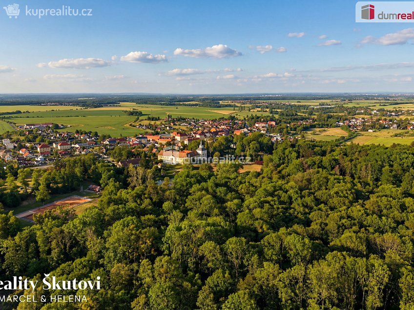 Prodej  stavebního pozemku 6668 m^2 Bezděkov, Bezděkov 