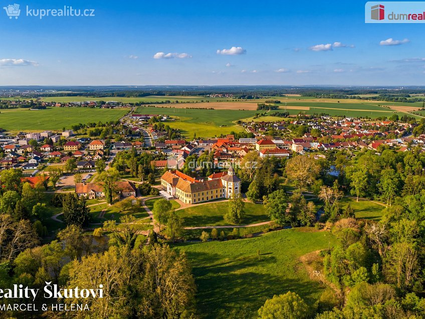 Prodej  stavebního pozemku 6668 m^2 Bezděkov, Bezděkov 