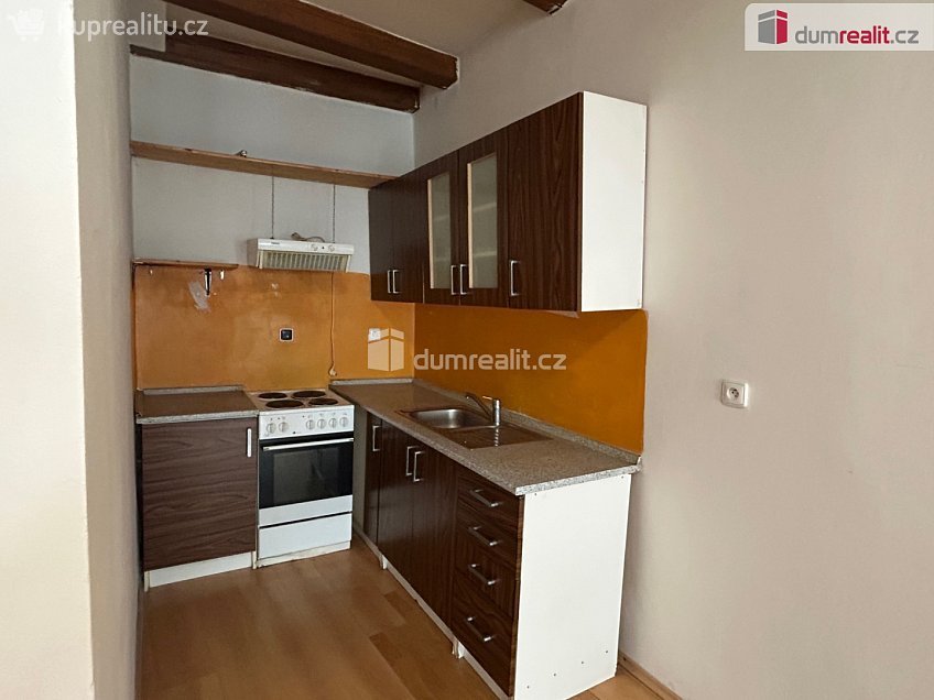 Pronájem bytu 1+kk 28 m^2 Karlova, Kolín 