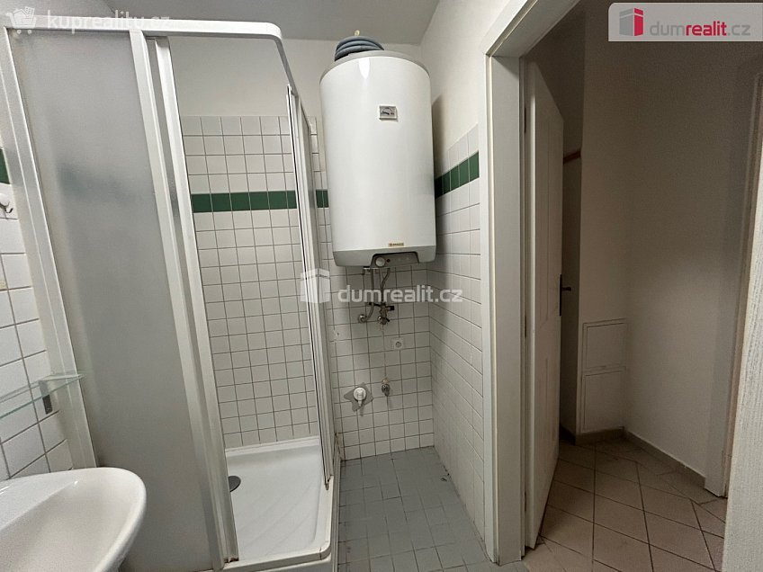 Pronájem bytu 1+kk 28 m^2 Karlova, Kolín 