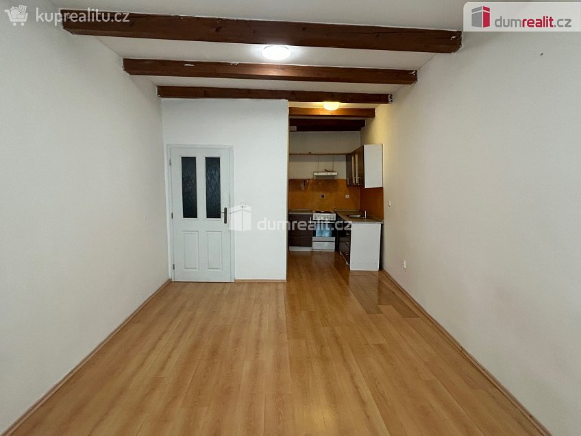 Pronájem bytu 1+kk 28 m^2 Karlova, Kolín 