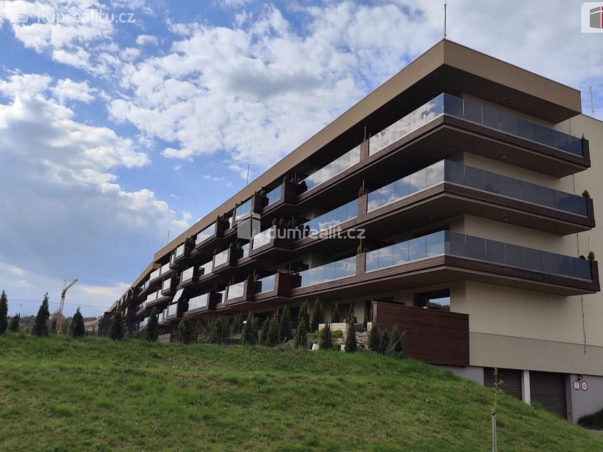 Prodej bytu 2+kk 66 m^2 Lázeňská, Slaný 