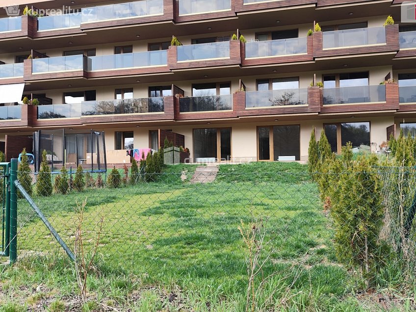 Prodej bytu 2+kk 66 m^2 Lázeňská, Slaný 