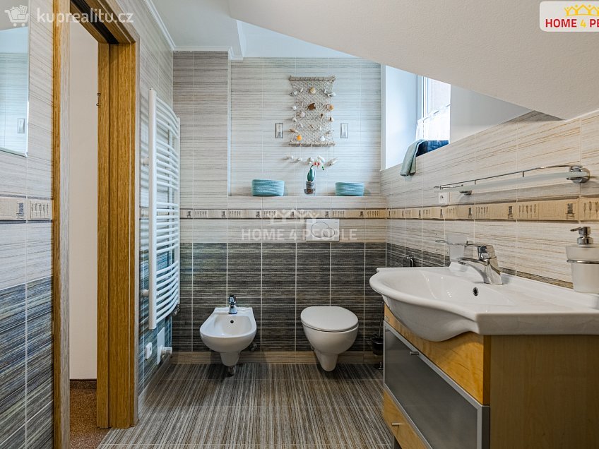 Prodej  rodinného domu 200 m^2 Stanovice, Stanovice 