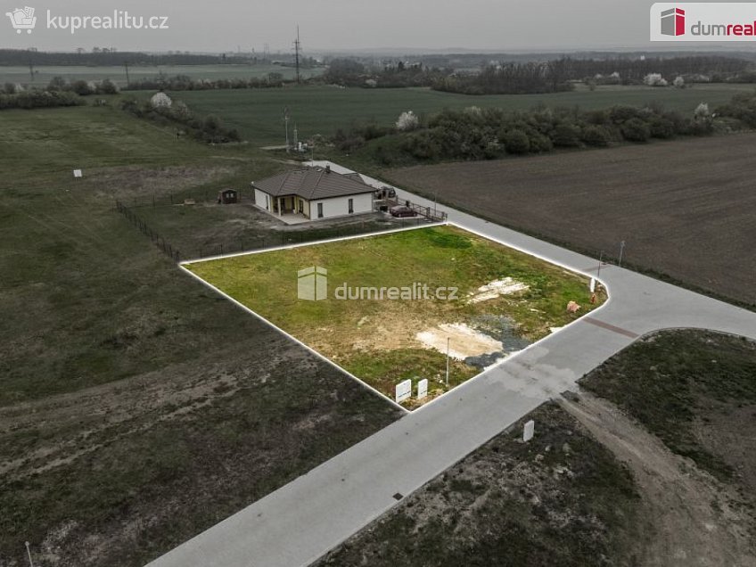 Prodej  stavebního pozemku 1023 m^2 Dubová, Čakovičky 