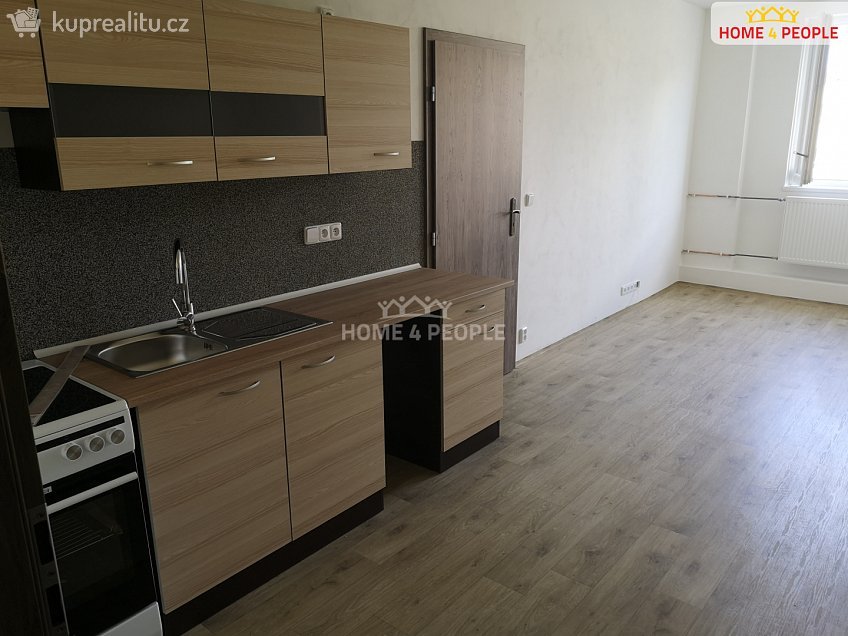 Pronájem bytu 2+kk 46 m^2 Školní, Chodov 