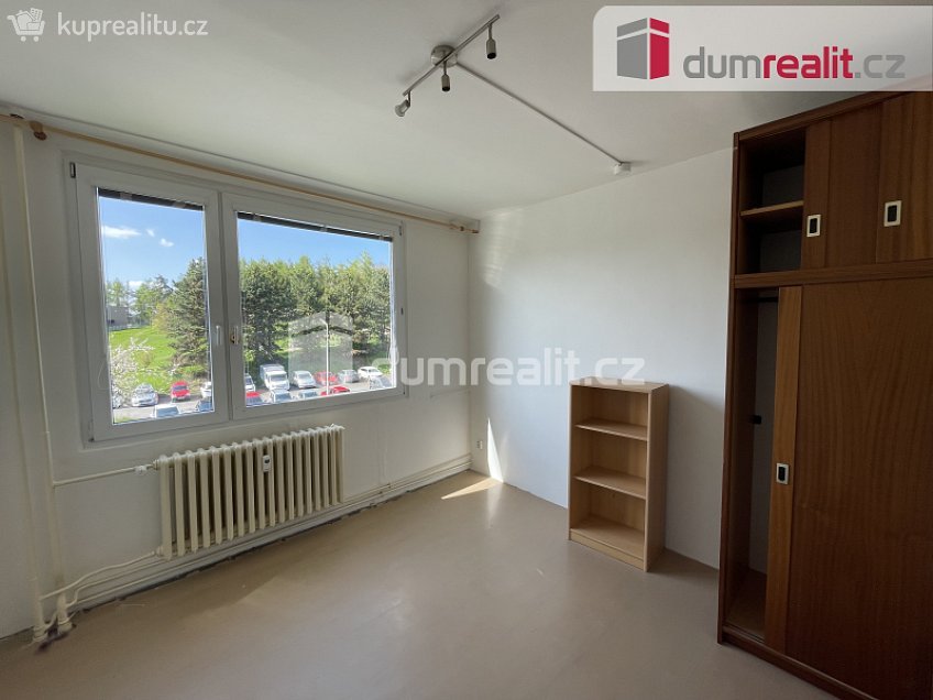 Pronájem bytu 3+1 57 m^2 Školní, Příbram 