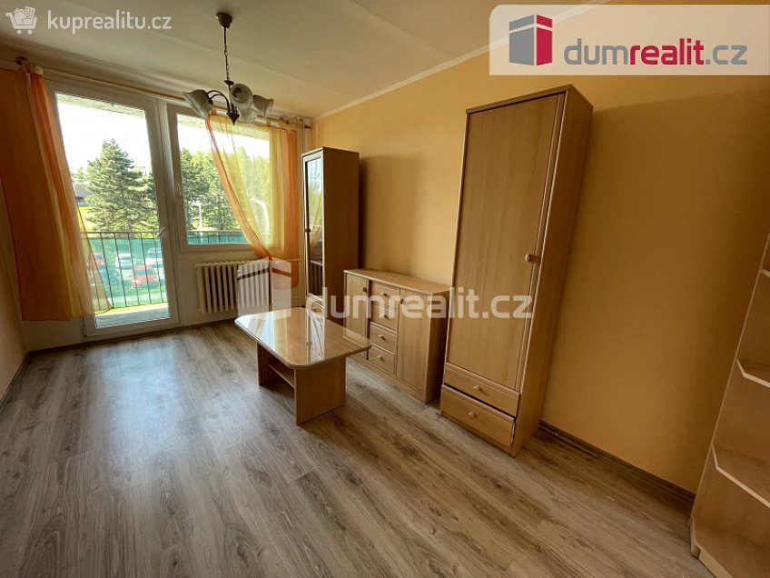 Pronájem bytu 3+1 57 m^2 Školní, Příbram 