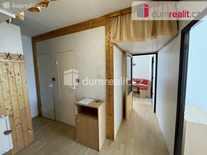 Pronájem bytu 3+1 57 m^2 Školní, Příbram 