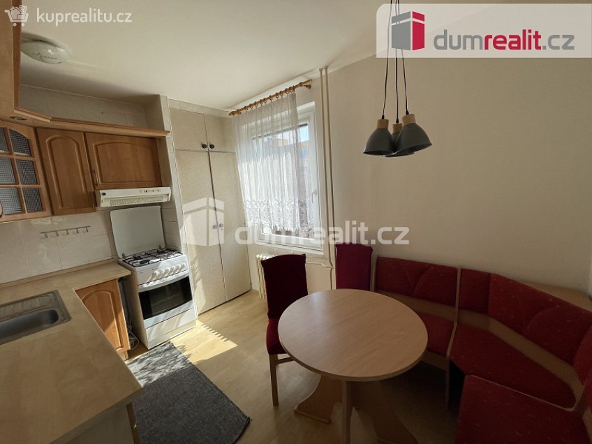 Pronájem bytu 3+1 57 m^2 Školní, Příbram 