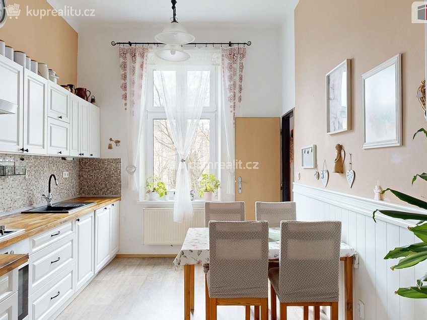 Prodej bytu 4+1 126 m^2 Solná, Opava 