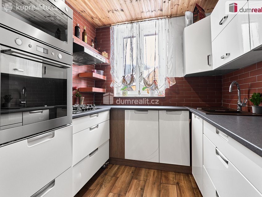 Prodej  rodinného domu 92 m^2 ČSA, Hroznětín 