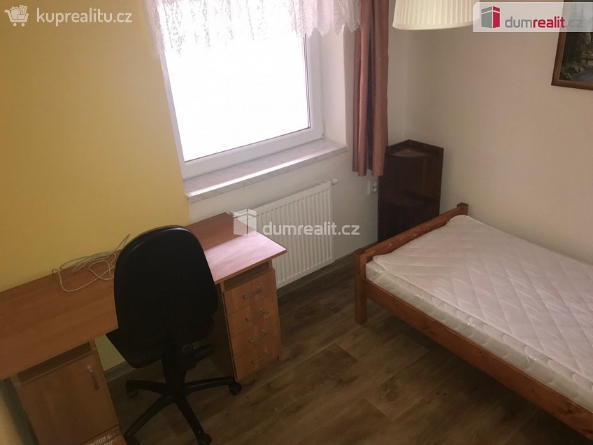 Pronájem bytu 3+kk 56 m^2 Hlavní, Břeclav 