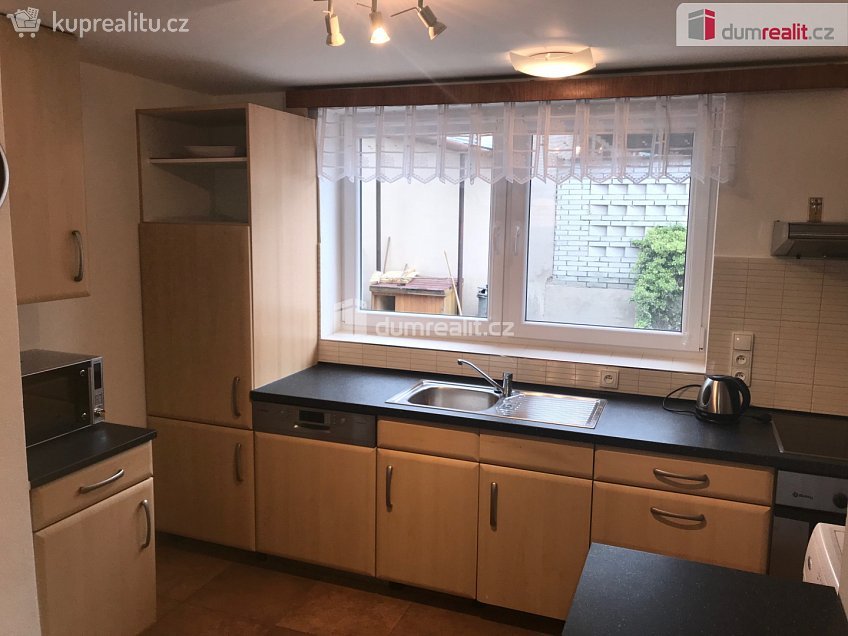 Pronájem bytu 3+kk 56 m^2 Hlavní, Břeclav 